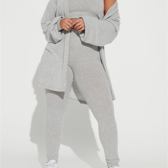 3 Pc lounge set - Picture 2 of 3